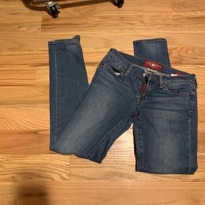EEUC Lucky Brand Charlie Skinny Jeans